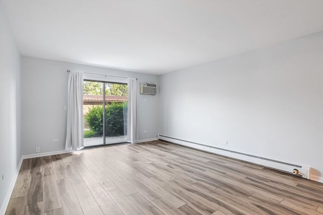 APT-103 - 3515 Central Rd, Condo with 1 bedrooms, 1 bathrooms and 2 parking in Glenview IL | Image 9