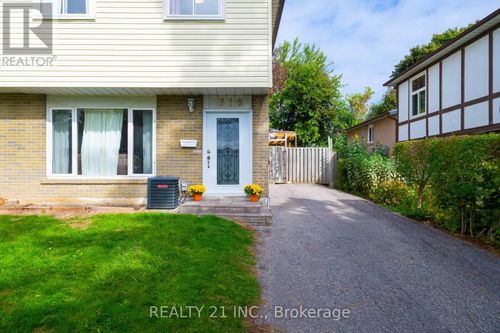 316 Hollyberry Trail, Toronto (Hillcrest Village), ON, M2H2P4 | Card Image