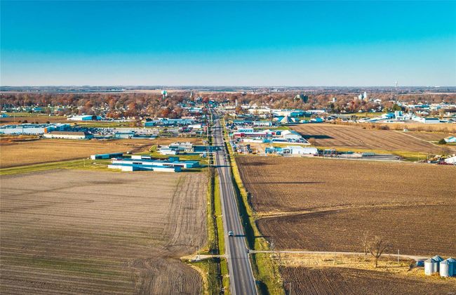 1665 S State St, Home with 0 bedrooms, 0 bathrooms and null parking in Jerseyville IL | Image 6