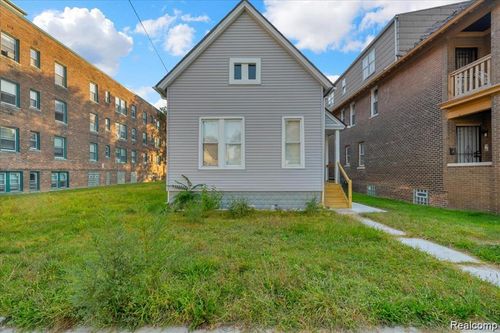 2012 Hubbard St, Detroit, MI, 48209-3300 | Card Image