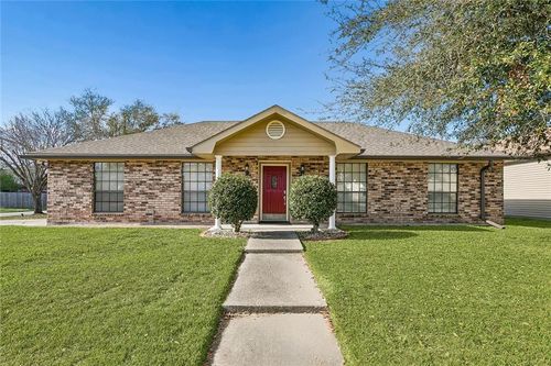 200 Pebble Beach Ct, Slidell, LA, 70460-5133 | Card Image