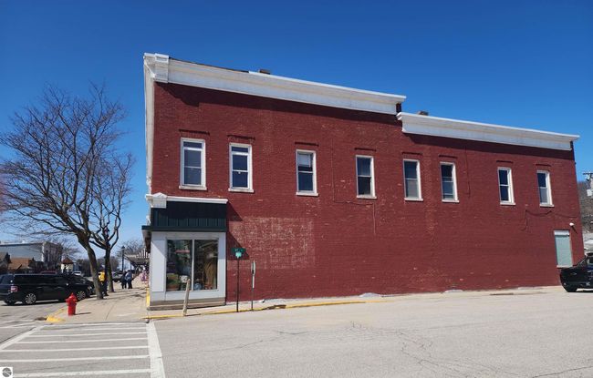 433 Main St, Home with 0 bedrooms, 0 bathrooms and null parking in Frankfort MI | Image 4