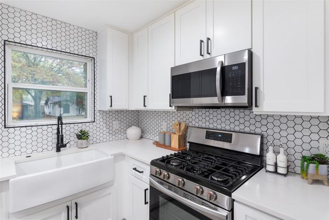 1618 Cripple Creek Dr, House other with 3 bedrooms, 2 bathrooms and null parking in Austin TX | Image 9