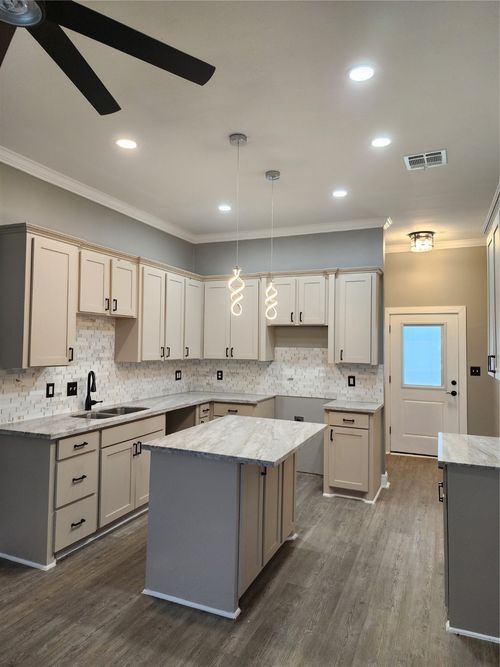 9444 Ferrara Dr, Shreveport, LA, 71118-3817 | Card Image