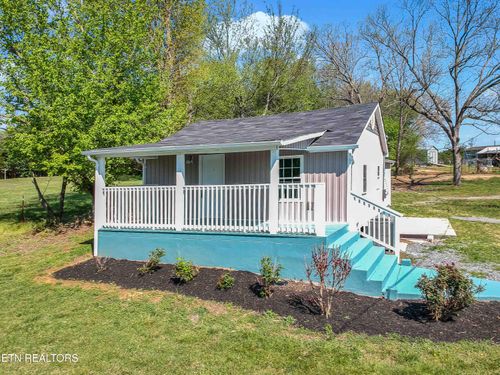 2433 Sweetwater Vonore Rd, Sweetwater, TN, 37874-6051 | Card Image