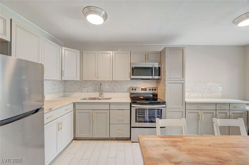 apt-38-304 Orland St, Las Vegas, NV, 89107-1656 | Card Image