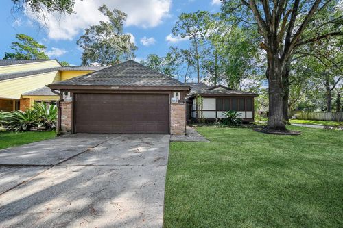 17306 Beaver Springs Dr, Houston, TX, 77090-2314 | Card Image