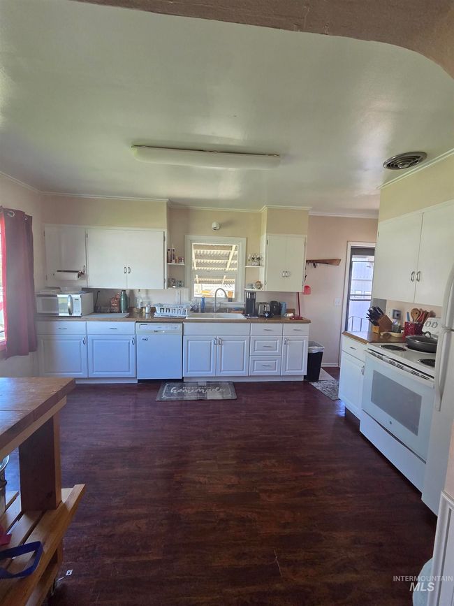 1270 Main St, House other with 4 bedrooms, 2 bathrooms and 2 parking in Pomeroy WA | Image 9