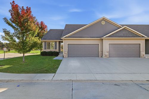 1402 Ne Falstaff Ln, Ankeny, IA, 50021-9200 | Card Image