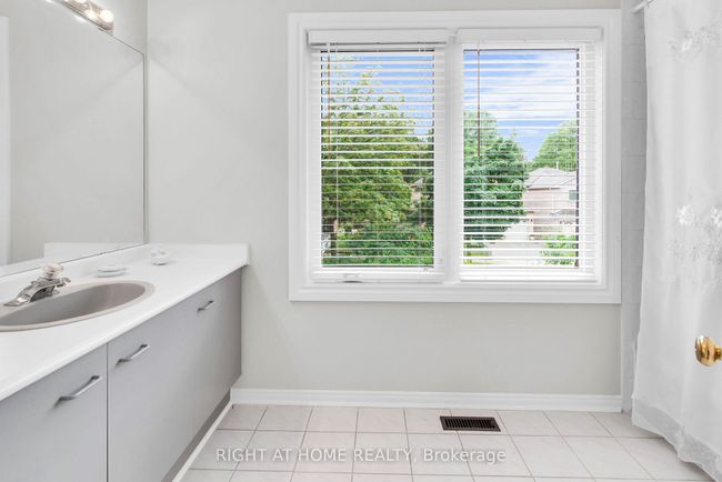 1 Tasha Crt, House other with 4 bedrooms, 3 bathrooms and 2 parking in Woodbridge ON | Image 12