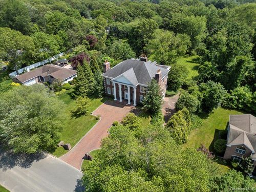 12 Patri Ct, Huntingtn Sta, NY, 11746 | Card Image