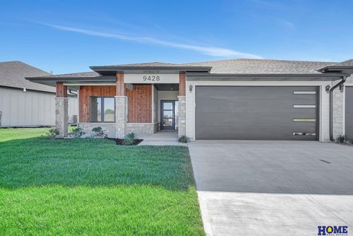 9428 S 87th St, Lincoln, NE, 68516-9557 | Card Image