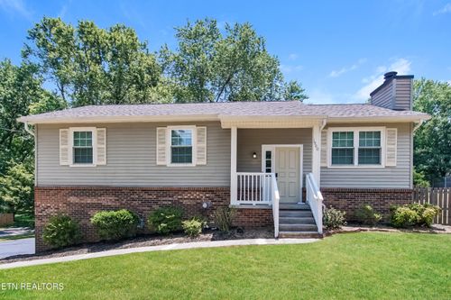 1900 Penwood Dr, Knoxville, TN, 37922-6205 | Card Image