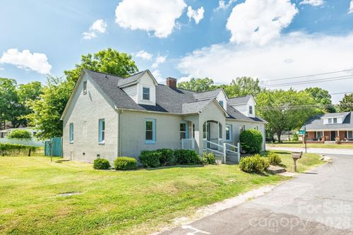 1106 Lane St, Kannapolis, NC, 28083-3752 | Card Image