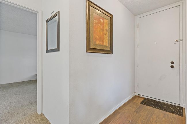 UNIT-4 - 2200 Woodside Ln, Condo with 2 bedrooms, 1 bathrooms and null parking in Sacramento CA | Image 5