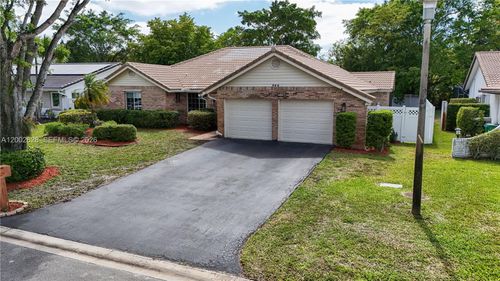 966 Nw 114th Ave, Coral Springs, FL, 33071-6350 | Card Image