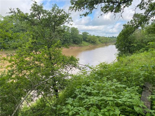 6770 River Oaks Drive, College Station, TX, 77845 | Card Image