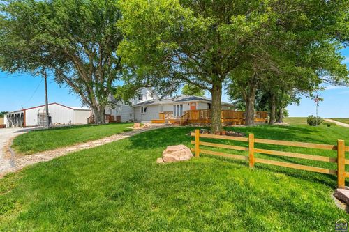 845 C Rd, Centralia, KS, 66415-8025 | Card Image