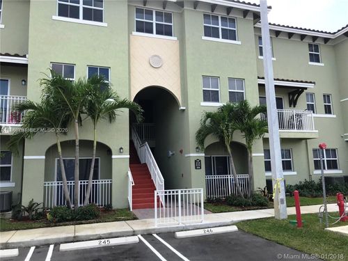 apt-215-210 Nw 109th Ave, Miami, FL, 33172-5251 | Card Image
