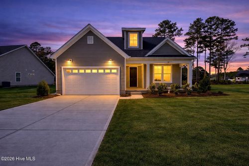 857 Fairway Rd, Ayden, NC, 28513-4204 | Card Image