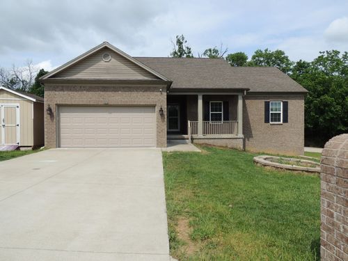 109 Hackberry Ct, Frankfort, KY, 40601-7835 | Card Image