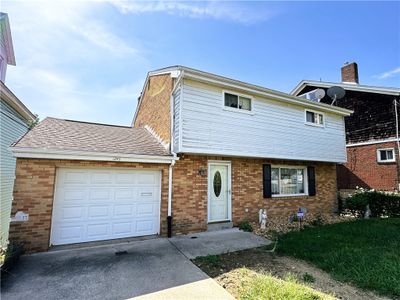 1243 Hollywood St, House other with 3 bedrooms, 2 bathrooms and 1 parking in Crafton PA | Image 1