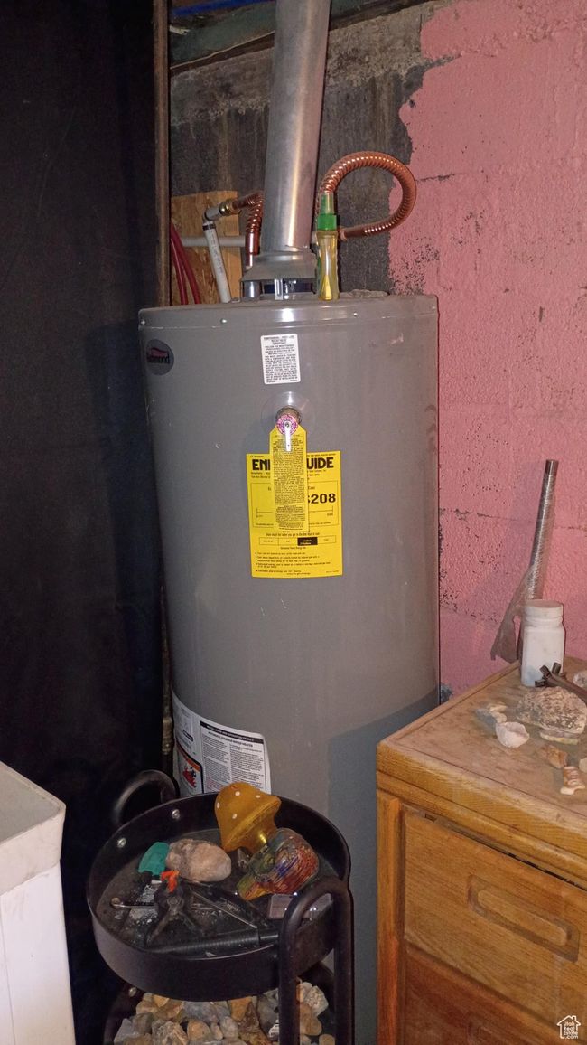Gas water heater | Image 36