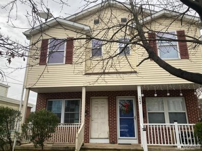 220 Franklin Street, House other with 3 bedrooms, 1 bathrooms and null parking in Trenton NJ | Image 1