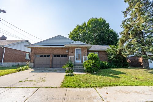 705 Second St E, Cornwall, ON, K6H1Z9 | Card Image
