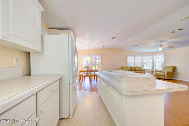 27 - 118 Aquarius Ter, House other with 2 bedrooms, 2 bathrooms and null parking in Cocoa FL | Image 4
