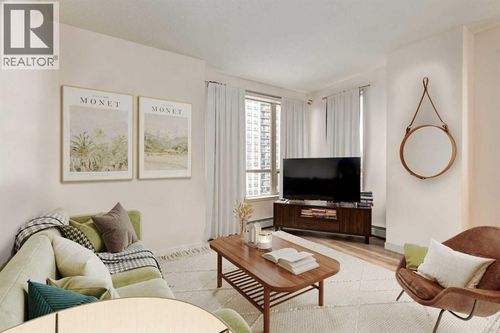 1053 10 St Sw, Calgary, AB, T2R1S6 | Card Image