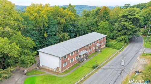 379 Perkins Ave, Waterbury, CT, 06704-1975 | Card Image