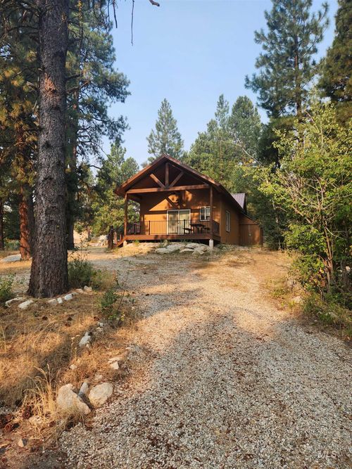 1061 N Hidden Pine Rd, Pine, ID, 83647-5375 | Card Image