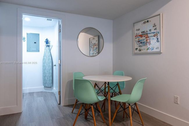 APT-401 - 17050 N Bay Rd, Condo with 2 bedrooms, 2 bathrooms and null parking in Sunny Isles Beach FL | Image 11
