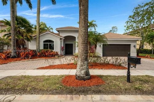 1666 Victoria Pointe Cir, Weston, FL, 33327-1301 | Card Image