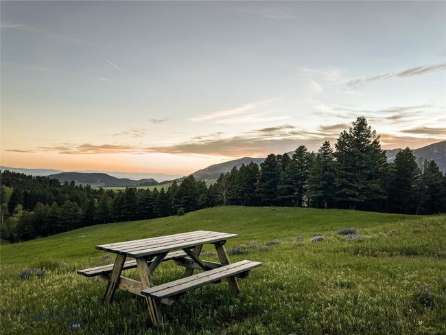 900 Cloud Nine Rd, House other with 3 bedrooms, 3 bathrooms and null parking in Bozeman MT | Image 72