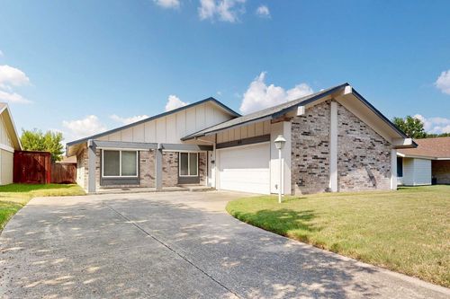 1813 Plantation Rd, Garland, TX, 75044-7277 | Card Image