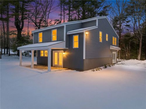 96 Highview Ave, Hope Valley, RI, 02832-1705 | Card Image