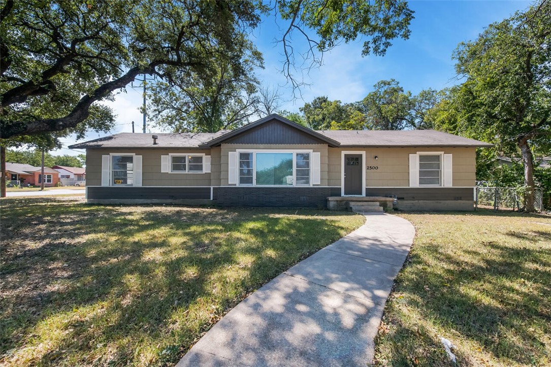 Park Lake Dr, Waco, TX 76708