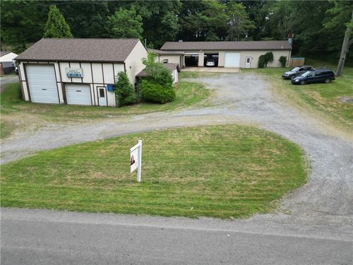 131 Mclafferty Rd, Fenelton, PA, 16034-9736 | Card Image