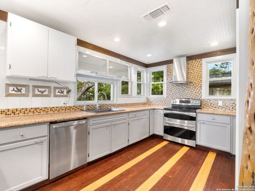 30520 Bulverde Hills Dr, Bulverde, TX, 78163-2128 | Card Image