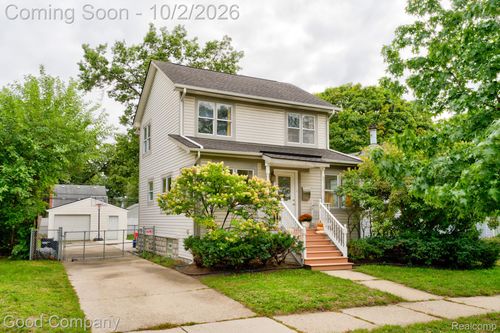 1665 W Troy St, Ferndale, MI, 48220-3158 | Card Image