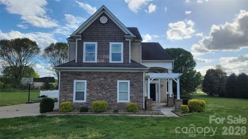 124 Settlers Grove Ln, Salisbury, NC, 28146-1494 | Card Image