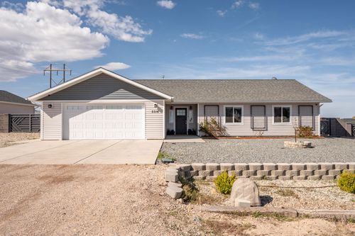 2316 E Village Green Rd, Enoch, UT, 84721 | Card Image
