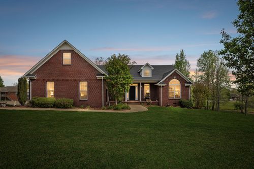 110 Chestnut Ln, Lawrenceburg, TN, 38464-7740 | Card Image