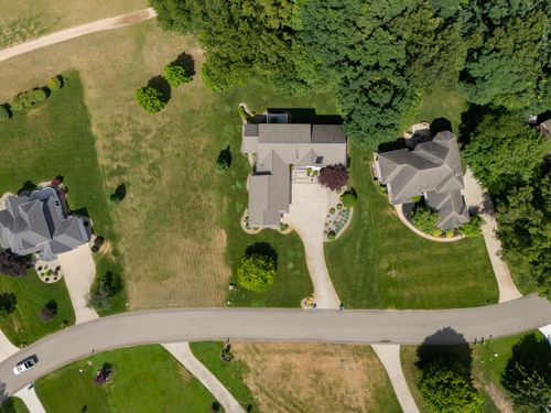 vl-29236 Heritage Ln, Paw Paw, MI, 49079-8477 | Card Image