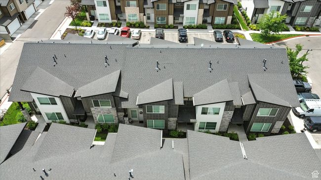 Aerial view of residential area | Image 27
