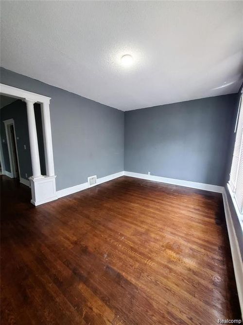 6244 Cadet Street, Detroit, MI, 48209 | Card Image