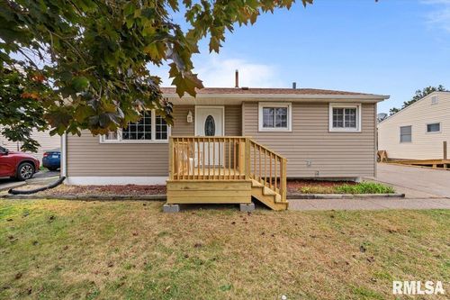 5017 44th Ave, Moline, IL, 61265-6751 | Card Image