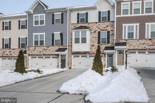 109 Bayhill Ter, LAKE FREDERICK, VA, 22630-2301 | Card Image